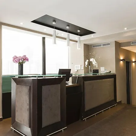 Hotel Elysées Bassano Parigi