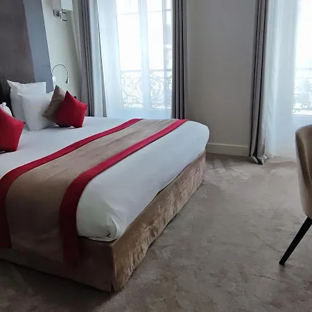 Elysées Bassano 4* Parigi