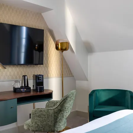 Elysees Bassano 4*