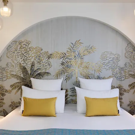 Hotel Elysées Bassano Parigi