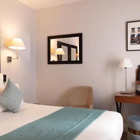 Elysées Bassano 4*
