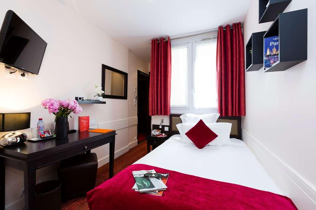 Elysees Bassano 4* Paris