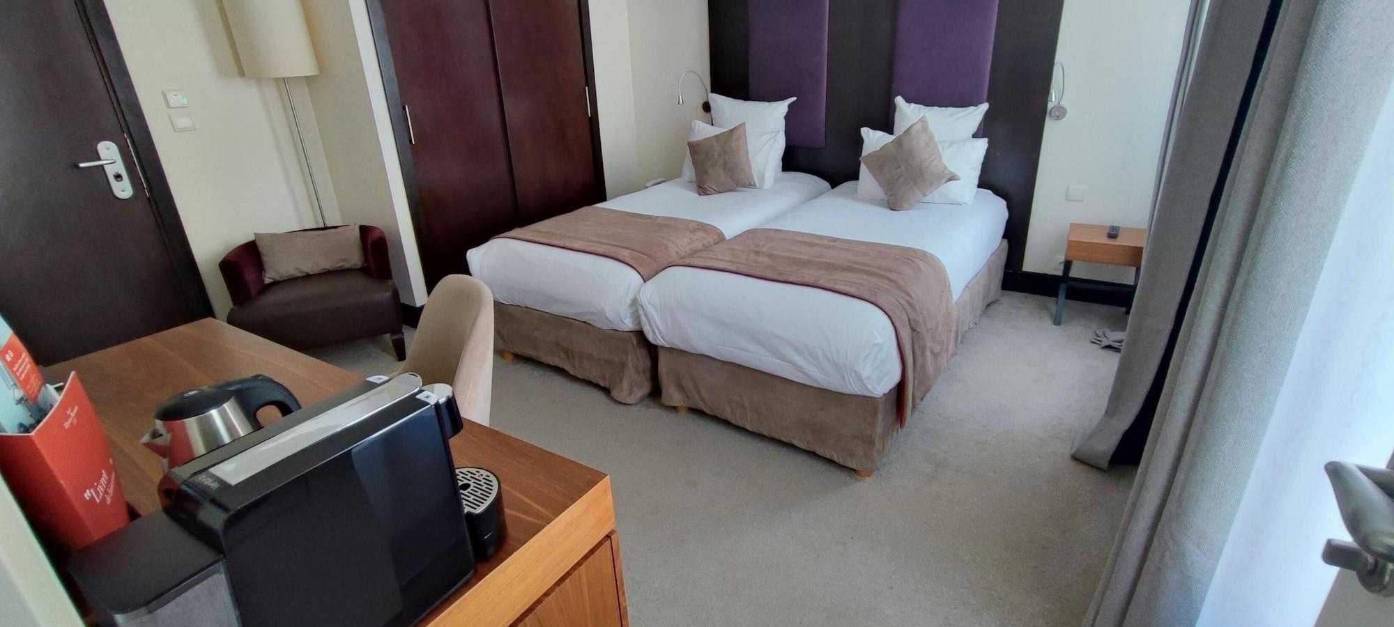 Elysées Bassano Parigi