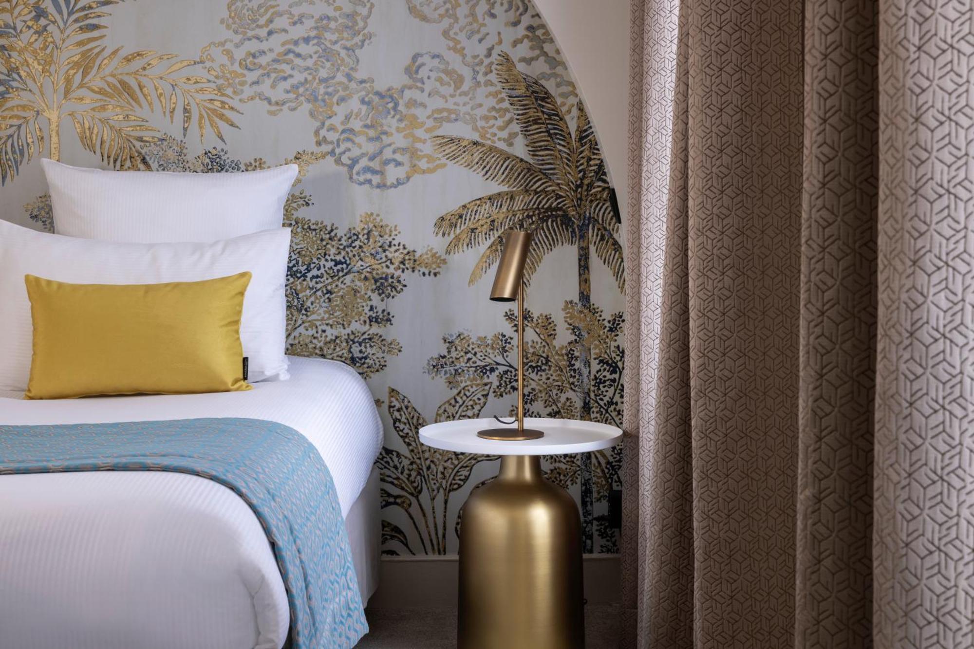 Hotel Elysées Bassano 4*