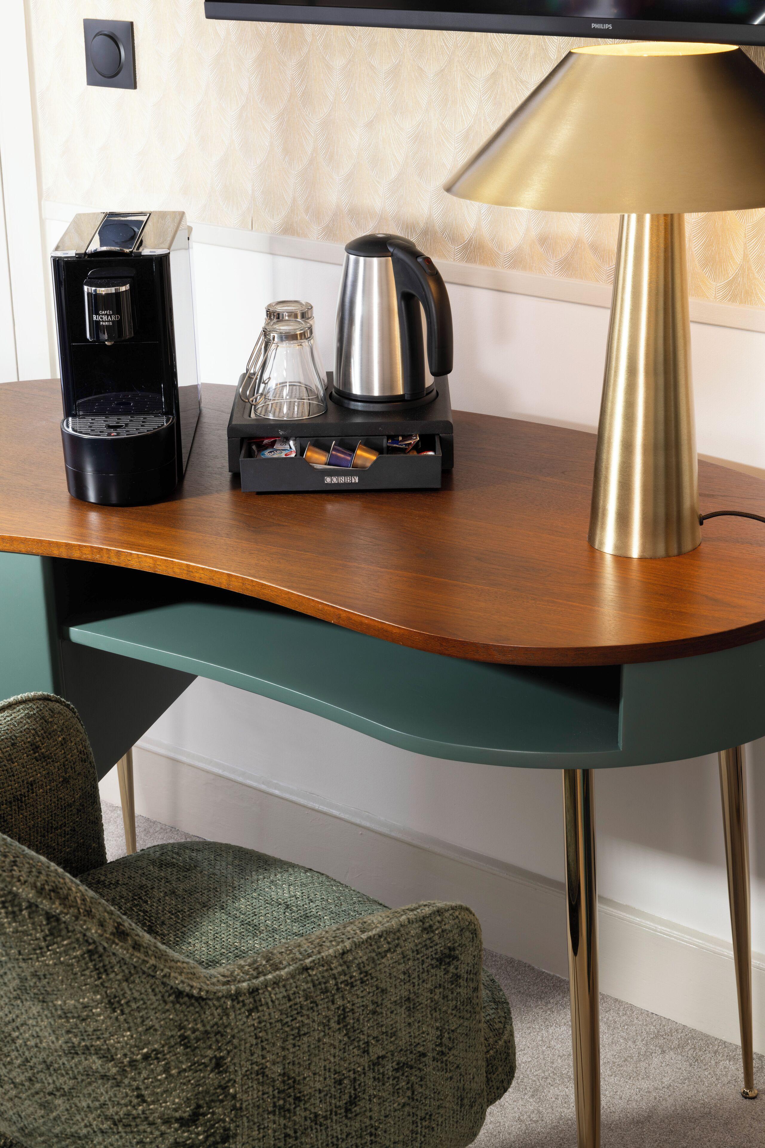 Elysées Bassano 4* Parigi