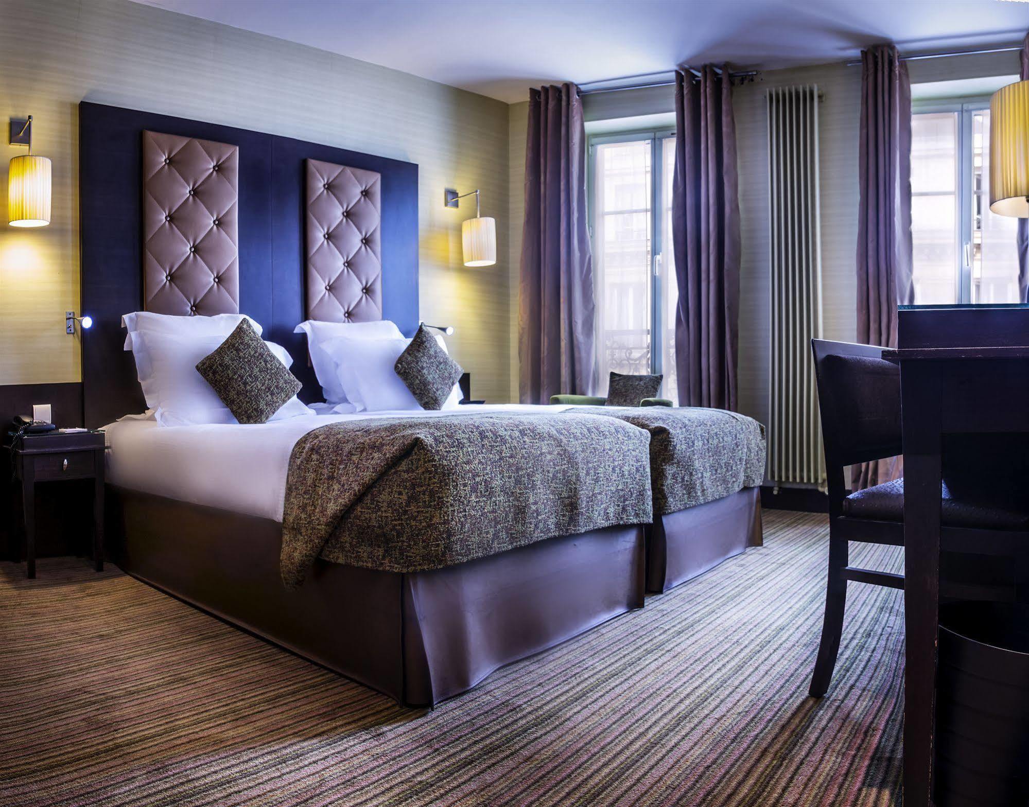 Hotel Elysées Bassano Parigi